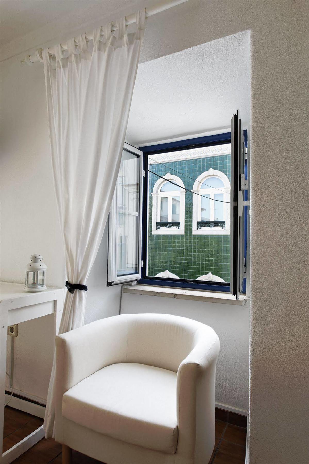 Vinnus Guesthouse Ericeira Exterior photo